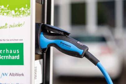 Parken, laden & einkaufen in Bad Ditzenbach!